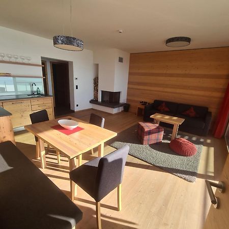 Apartment Panoramablick Gerlitzen Inkl Hotelanbindung Pölling Kültér fotó